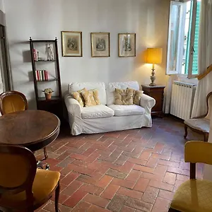 https://florence-medici-apartment.it-tuscanyhotel.com